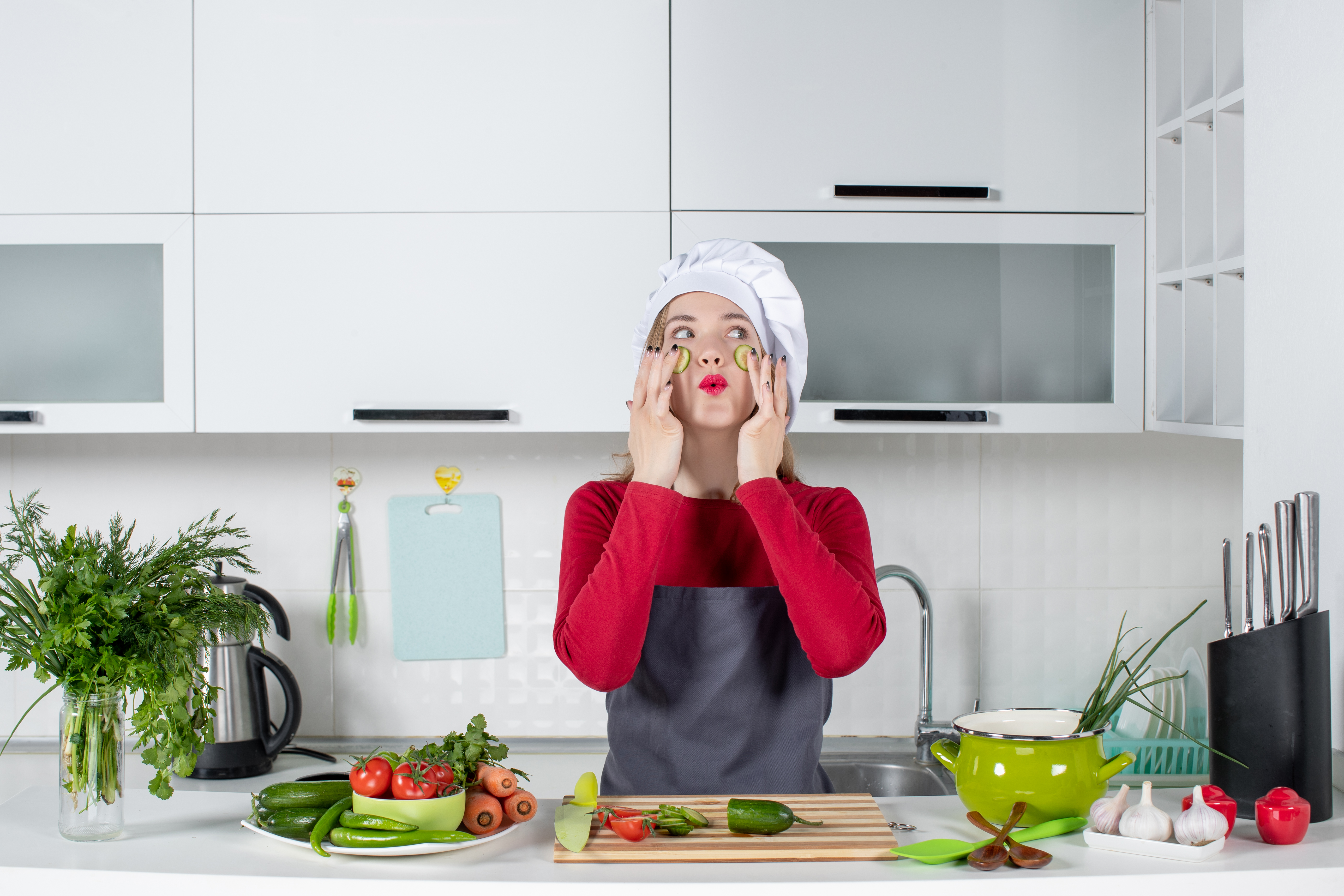 source - freepik (skincare from kitchen ingredients)
